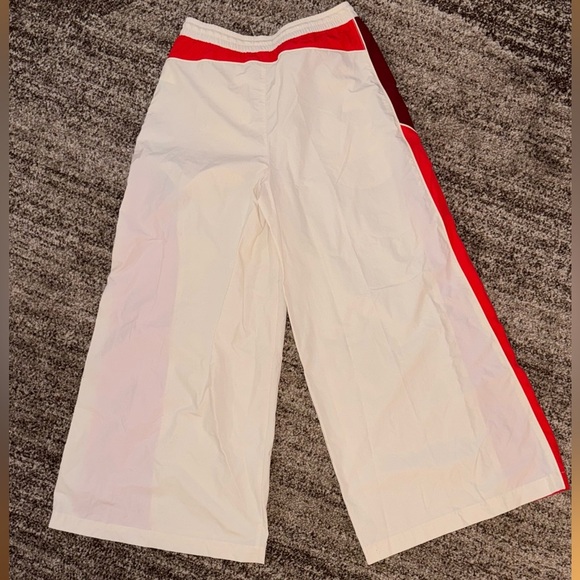 URBAN OUTFITTERS BDG ADRIENNE NYLON WIDE LEG TRACK PANTS NWOT SIZE SMALL UO FP - Picture 7 of 9